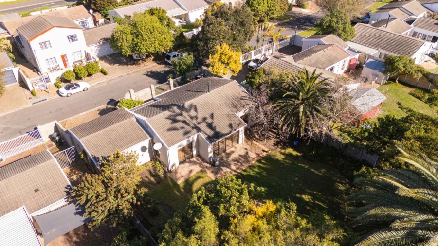 To Let 3 Bedroom Property for Rent in Kenridge Western Cape